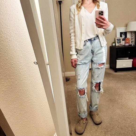 Primark Women’s Boyfriend Distressed Light Wash Blue Denim Jeans Size 2 - Picture 1 of 10